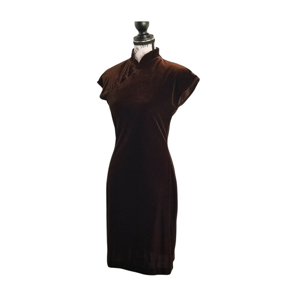 🇨🇦 Joseph Ribkoff Vamp 90s Brown Velvet Dress — Mandarin Collar Cheongsam - Picture 5 of 6